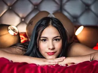 Show SophiaAddison