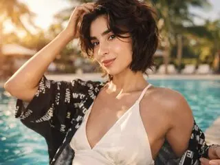 Amateur AyeshaDavich