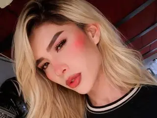 Pussy ThamaraRoberts